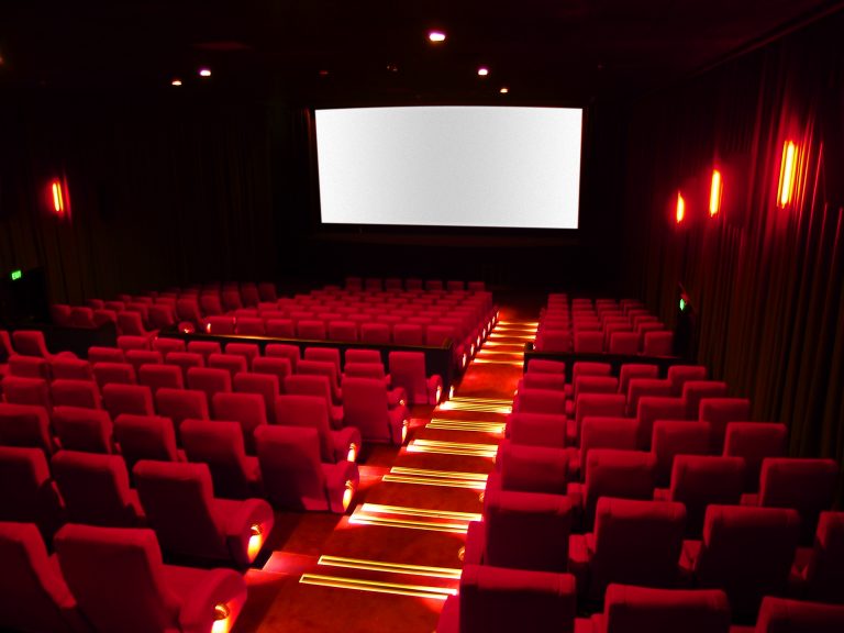 Consider Real Cinema Chairs for Your Home Cinema Seating