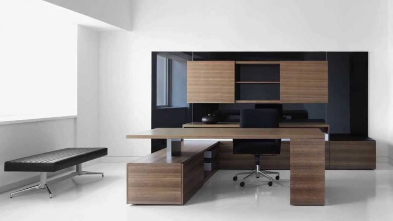 10 Tips For Choosing Office Furniture