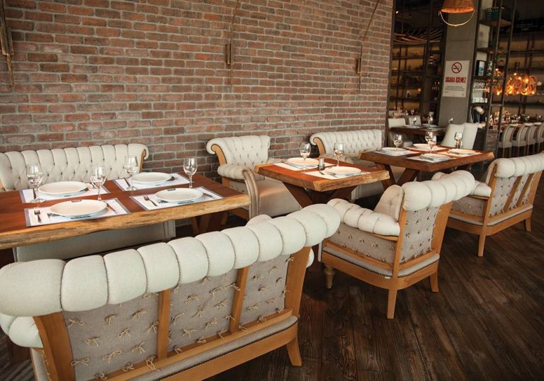 Durability Difference Between Beech Wood And Rubber Wood For Restaurant Chairs